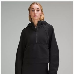 Oversized scuba crop in black half zip